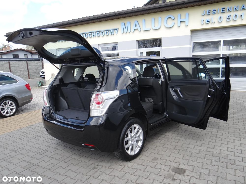 Toyota Verso 1.8 7-Sitzer Skyview Edition - 17