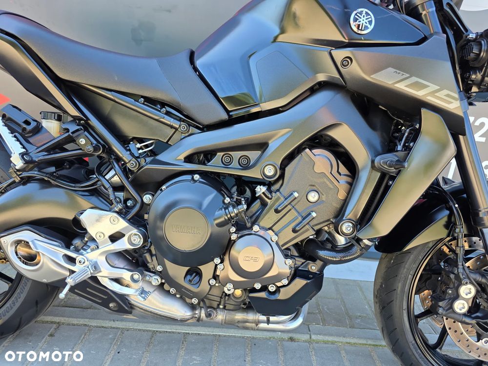 Yamaha MT - 24