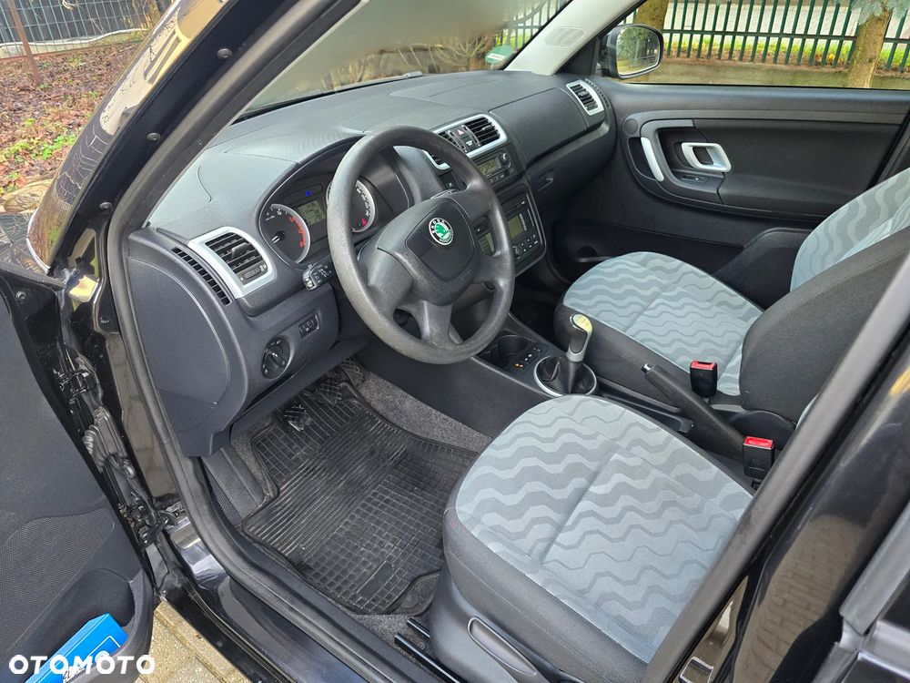 Skoda Fabia 1.2 HTP Elegance - 11