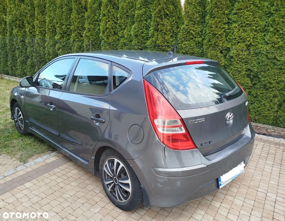 Hyundai i30 1.6 CRDi Comfort - 11