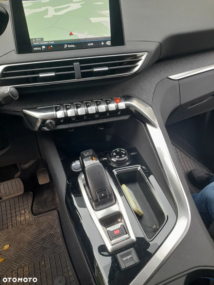 Peugeot 5008 1.2 PureTech Allure S&S EAT8 - 6