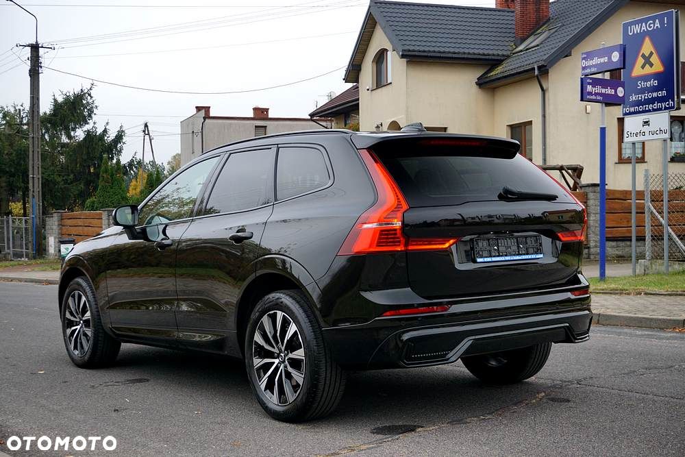 Volvo XC 60 B4 D Plus Dark - 13