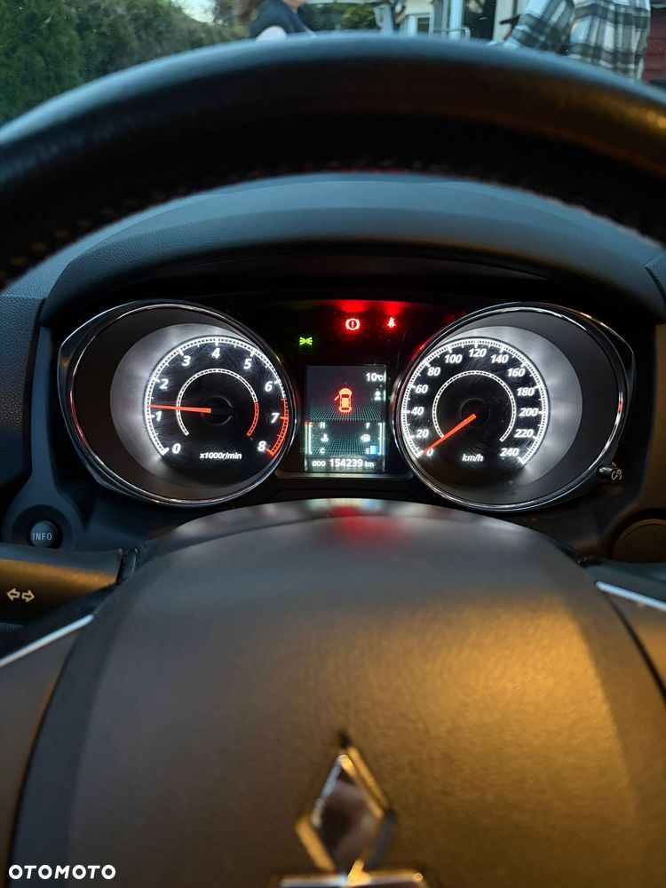 Mitsubishi ASX 1.6 Inform EU6 - 9