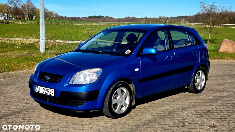 Kia Rio 1.4 Comfort - 1