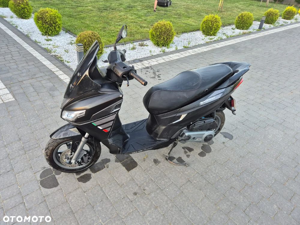 Aprilia SX - 10