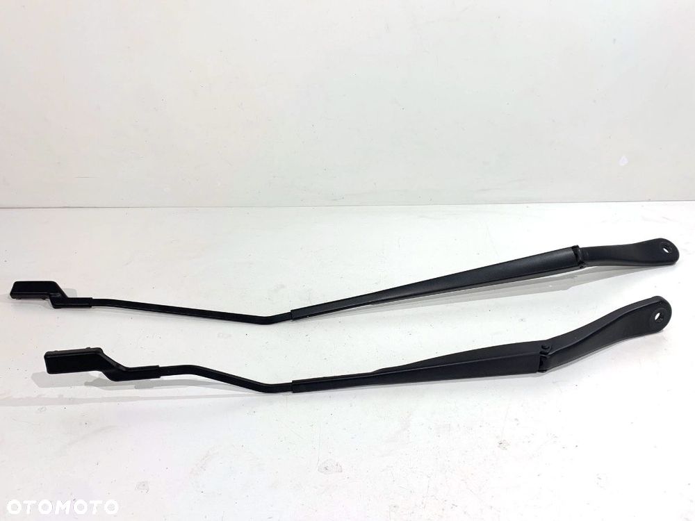 RAMIĘ WYCIERACZKI KOMPLET PRZÓD - 79.00 PLN - RENAULT CLIO V (B7_) 2019 - 2022 1.0 TCe 100 (B7MT) - 1