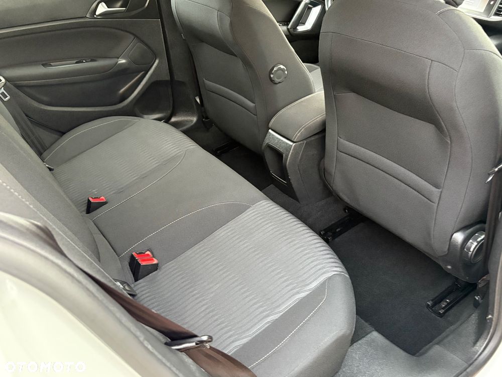 Peugeot 308 1.2 PureTech Active S&S - 7