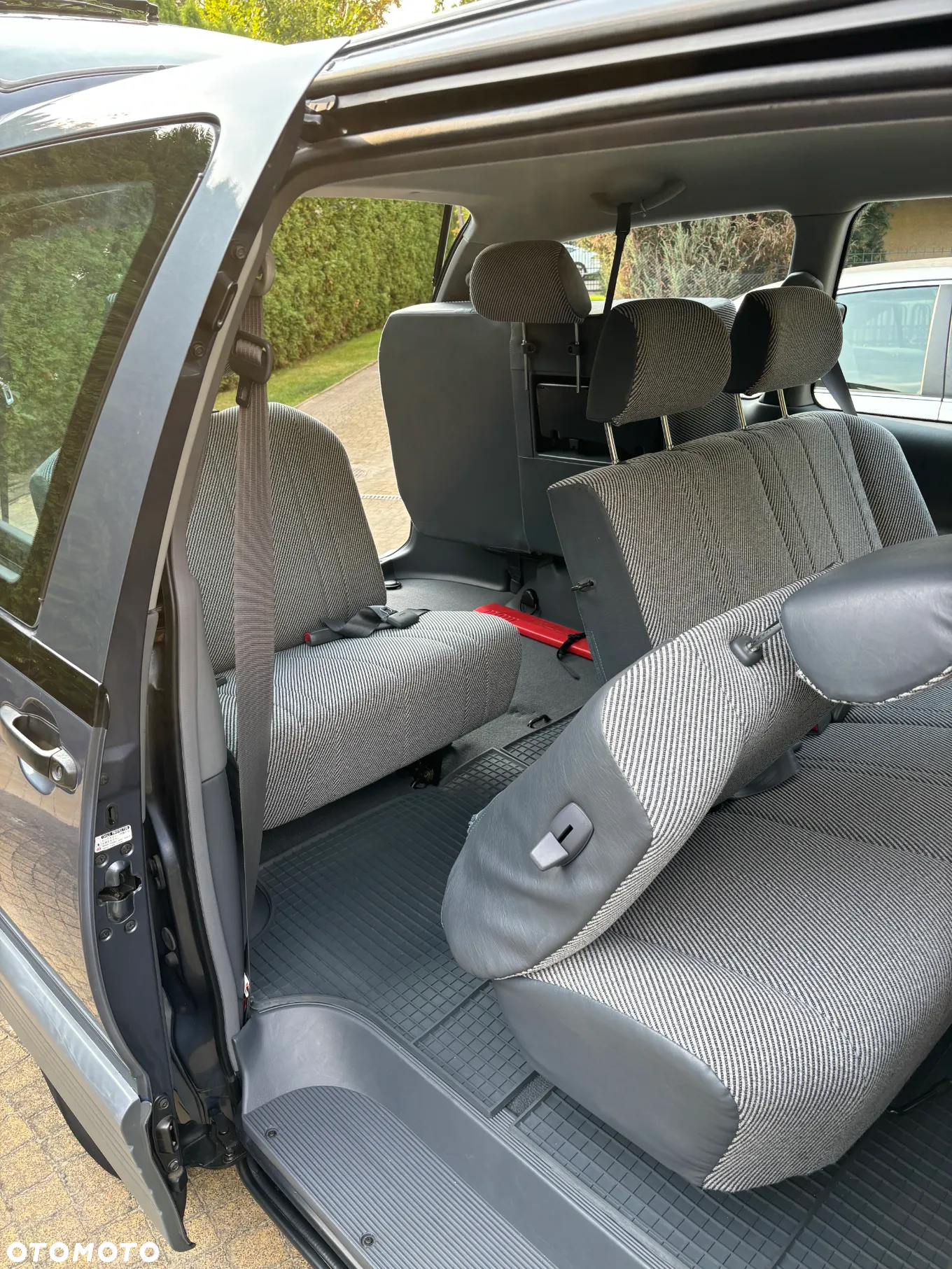 Toyota Previa - 15