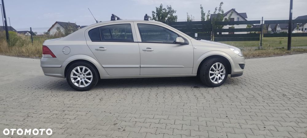 Opel Astra 1.6 Edition - 5