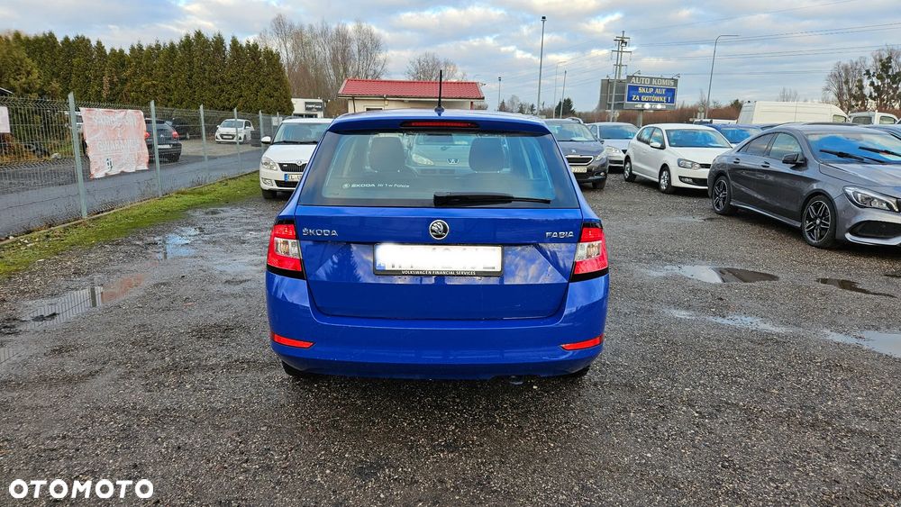 Skoda Fabia 1.0 TSI Ambition - 4