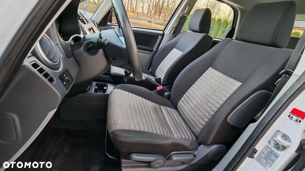 Suzuki SX4 1.6 VVT 4x4 Style - 24