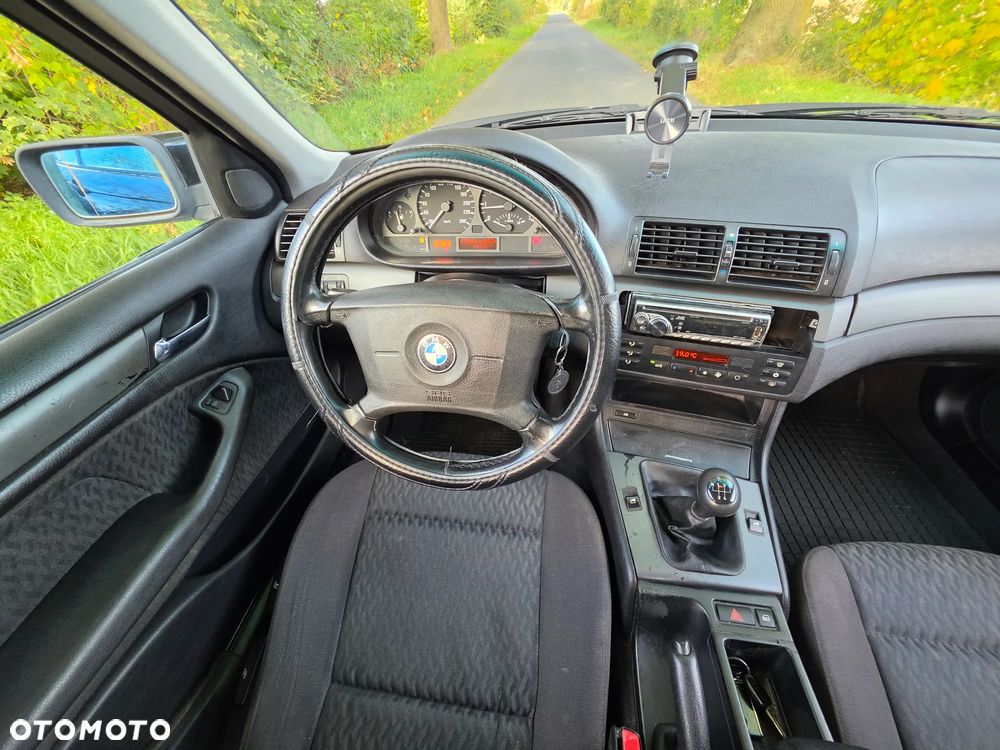 BMW Seria 3 316i - 16