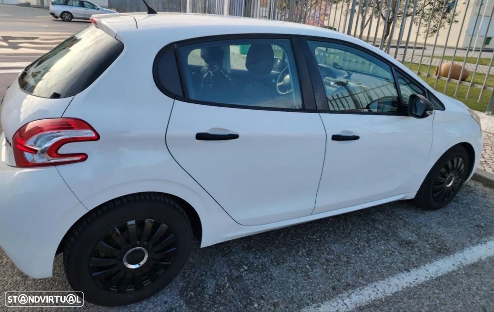 Peugeot 208 1.4 HDi - 3