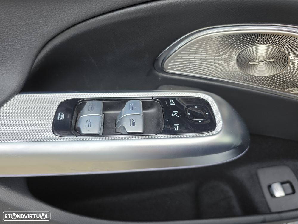 Mercedes-Benz E 300 de 4Matic 9G-TRONIC AMG Line - 26