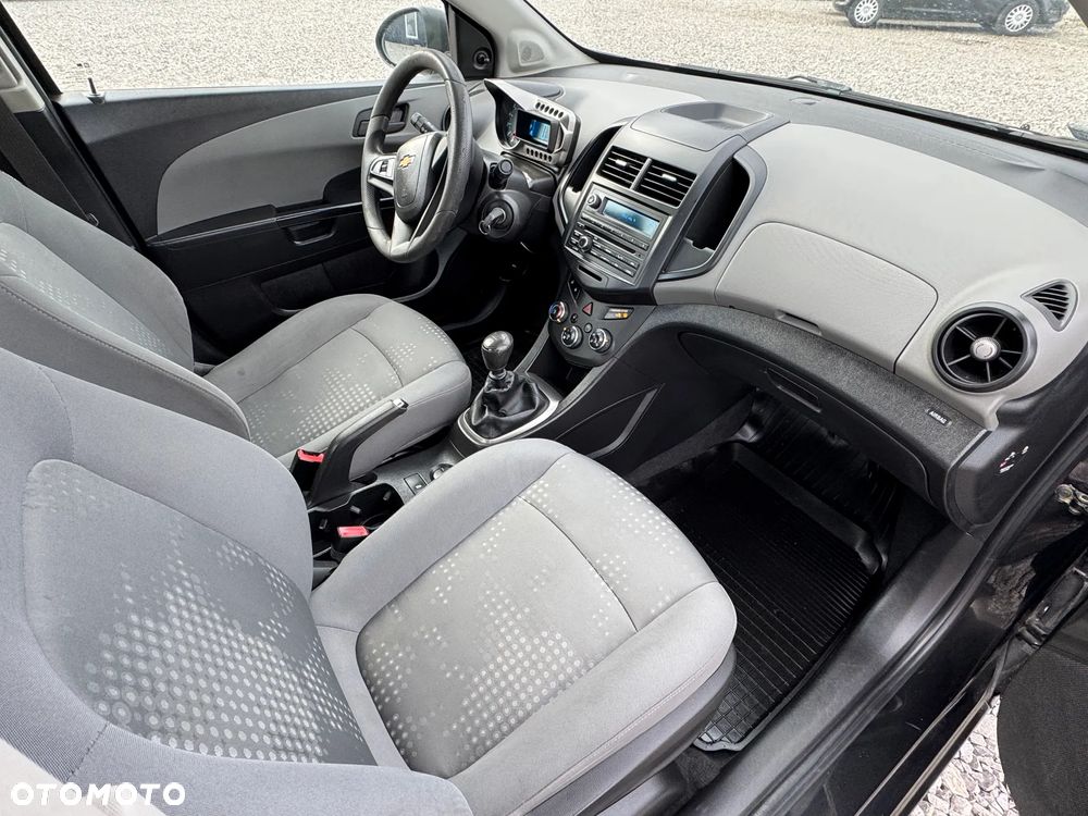 Chevrolet Aveo - 16