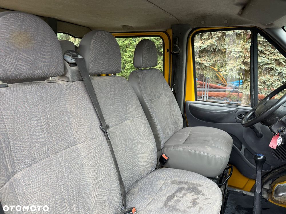 Ford Transit - 12