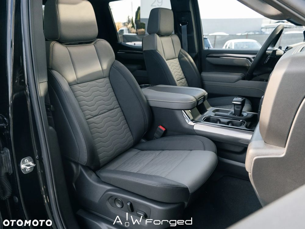 Chevrolet Silverado - 19