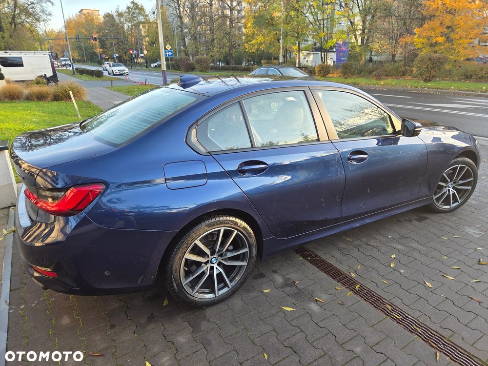 BMW Seria 3 320i xDrive - 7