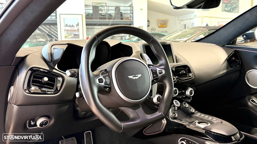 Aston Martin Vantage Coupe 4.0 Twin-Turbo V8 - 23