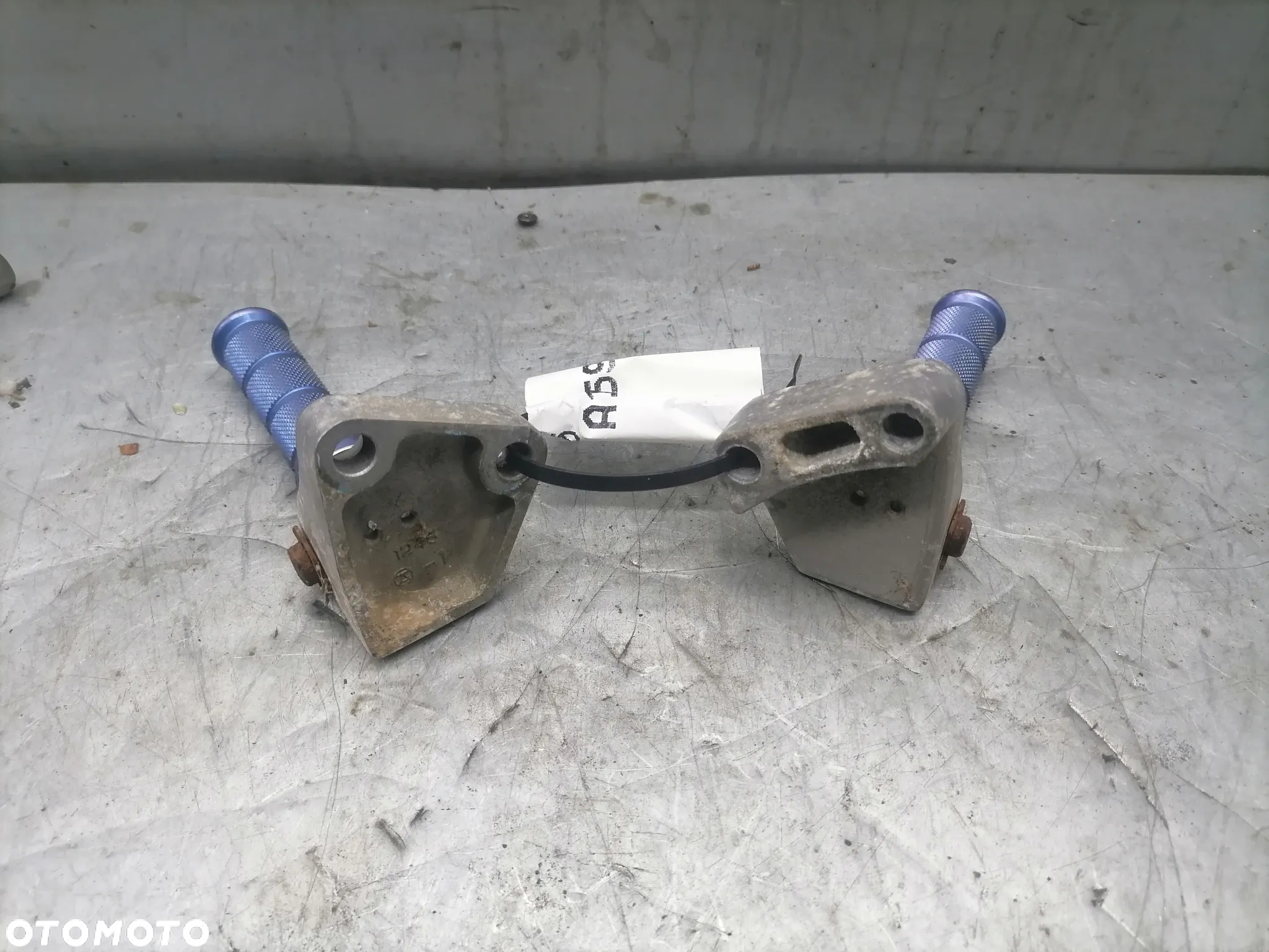 Kawasaki GPZ 1000 RX set sety kierowcy podnóżek lewy prawy - 2