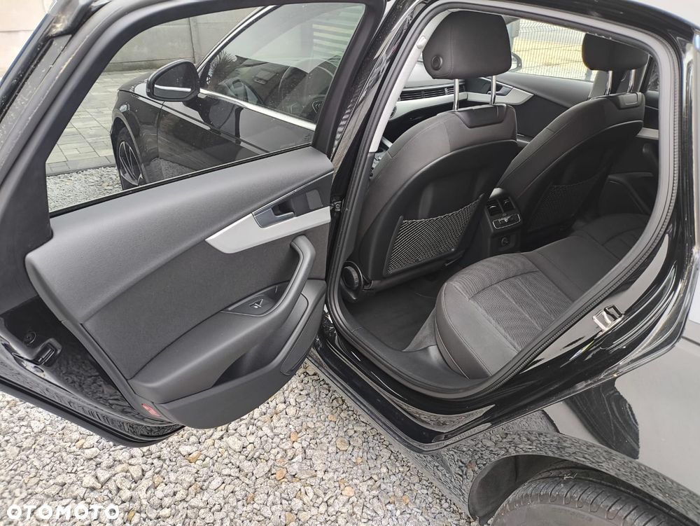 Audi A4 Limousine - 20