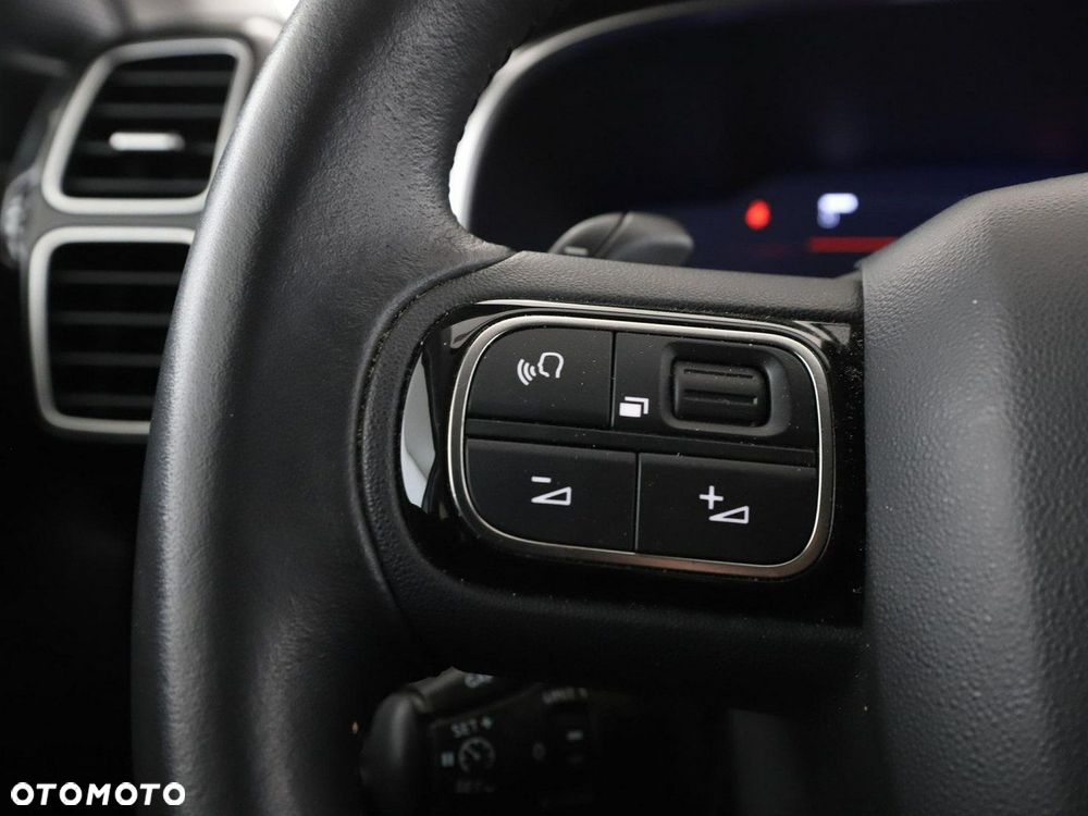 Citroën C5 Aircross 1.2 PureTech Live EAT8 - 32