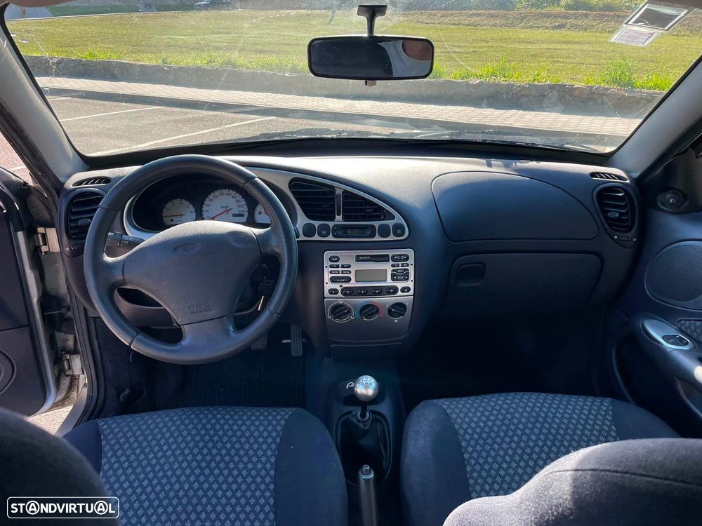 Ford Puma 1.4 16V - 8