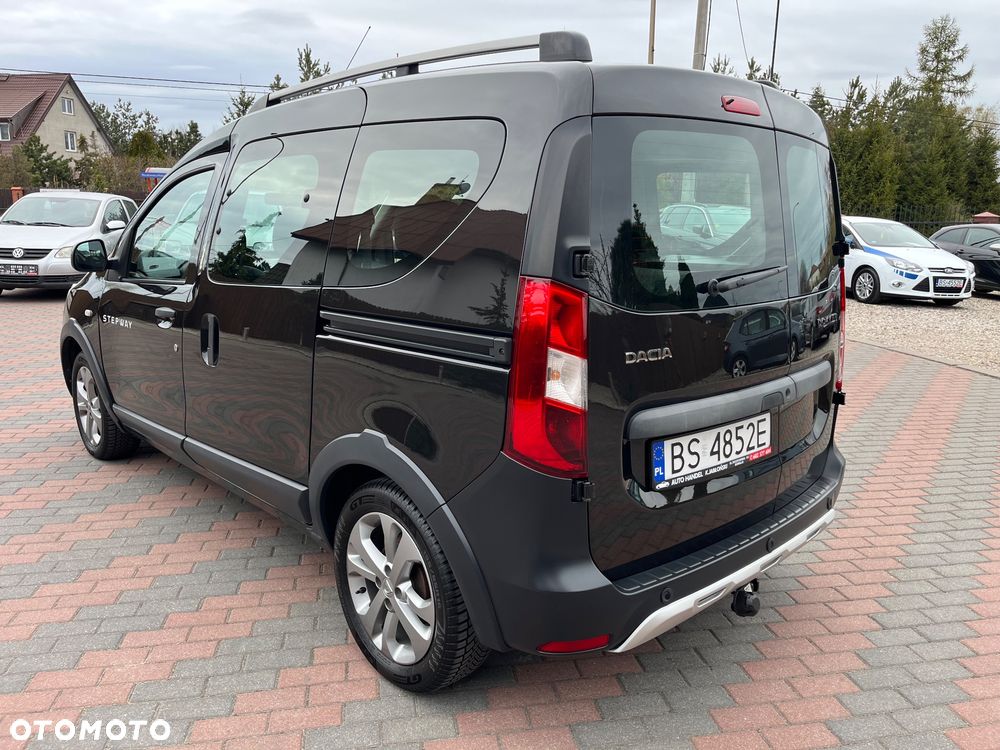 Dacia Dokker TCe 115 Stepway Celebration - 12