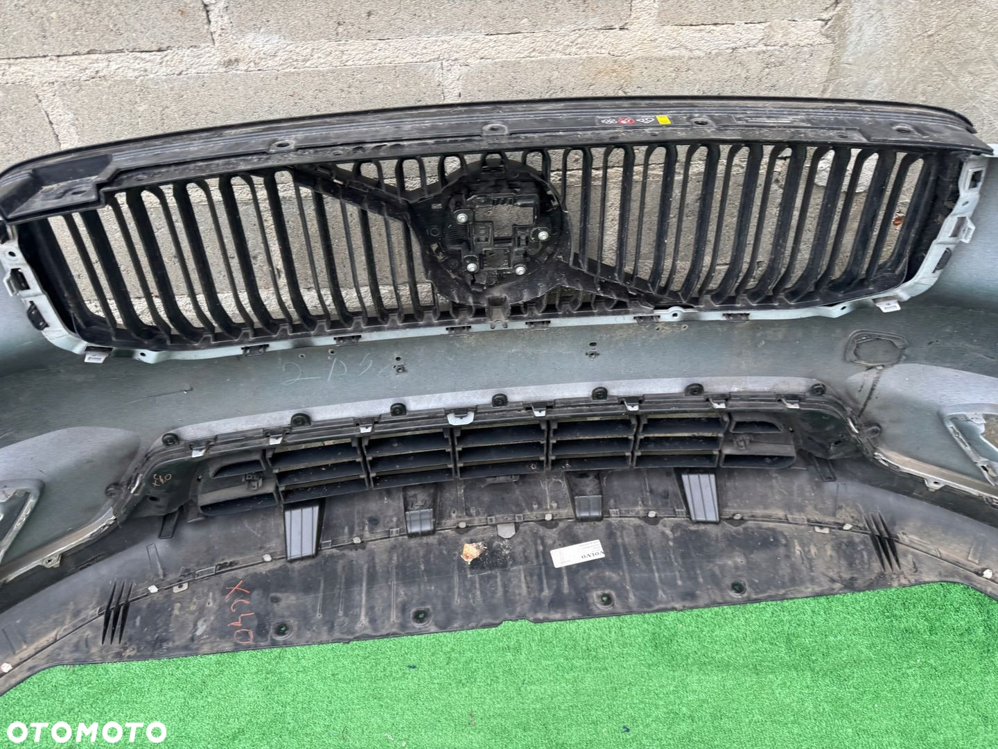 VOLVO XC40 II 18- INSCRIPTION ZDERZAK PRZÓD ORG EU - 12