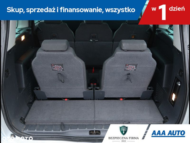 Peugeot 5008 - 17