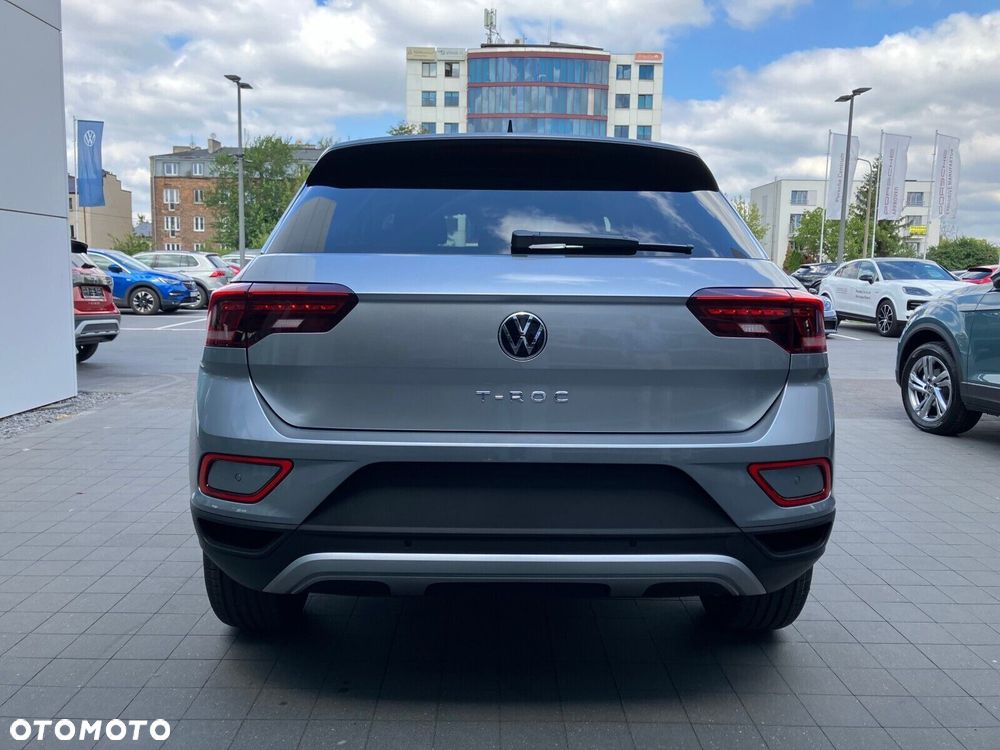 Volkswagen T-Roc - 8