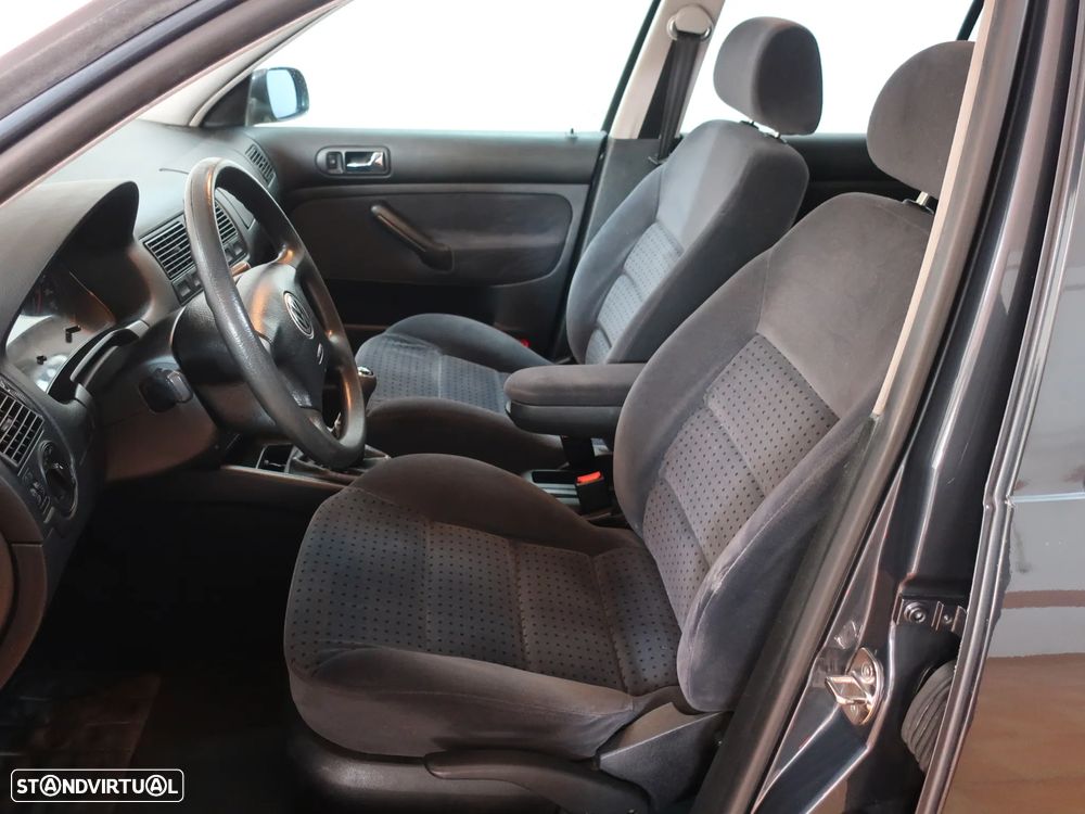 VW Golf 1.4i Confortline - 11