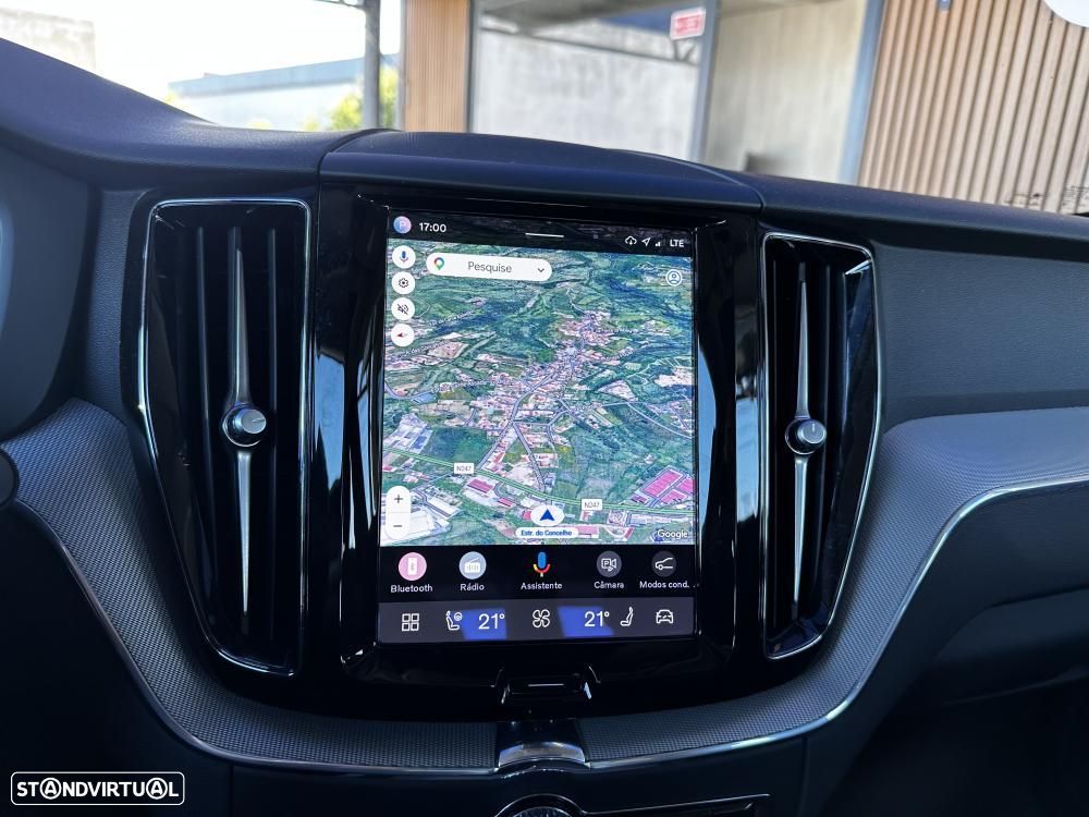 Volvo XC 60 T6 AWD Recharge Plus Dark - 29