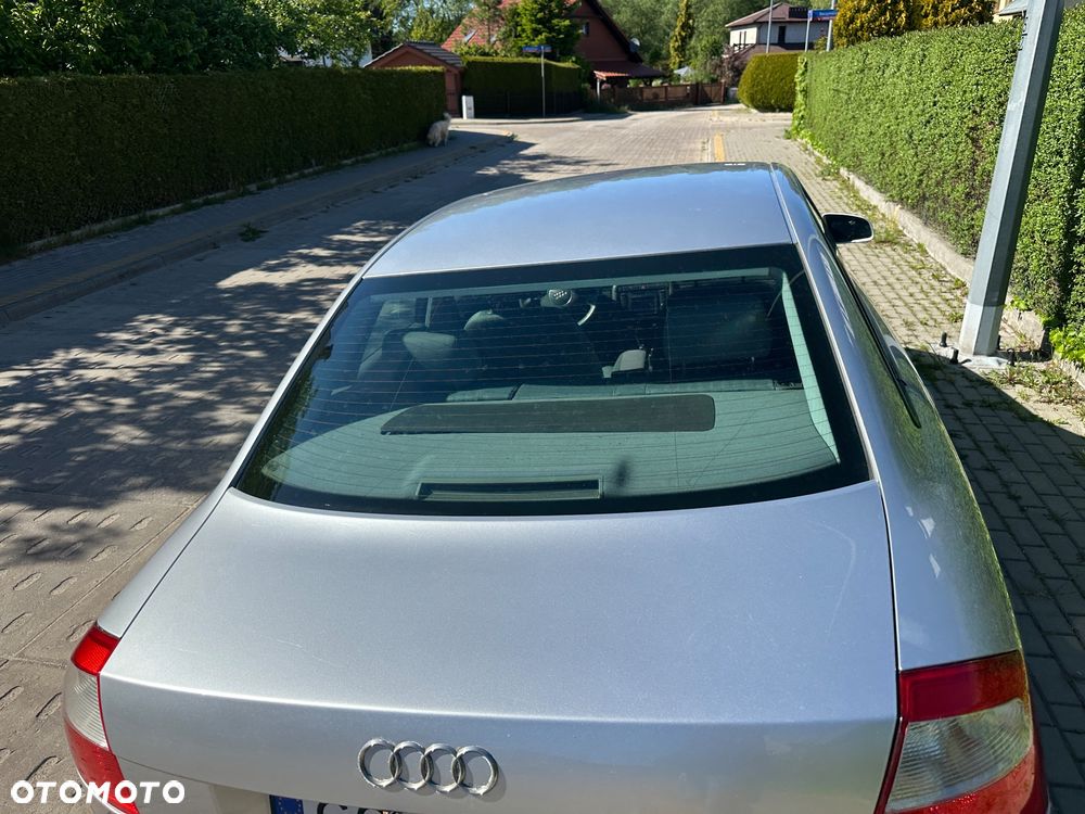 Audi A4 Limousine - 13