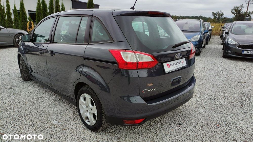 Ford Grand C-MAX - 3