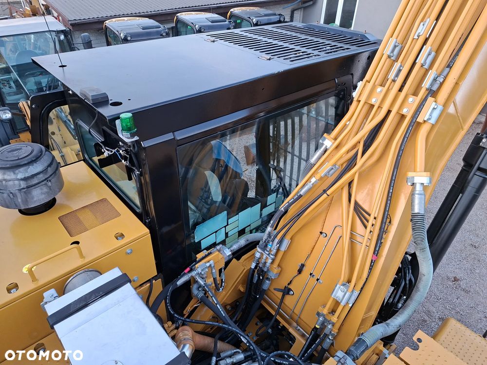 Caterpillar CAT 326 FL - 16