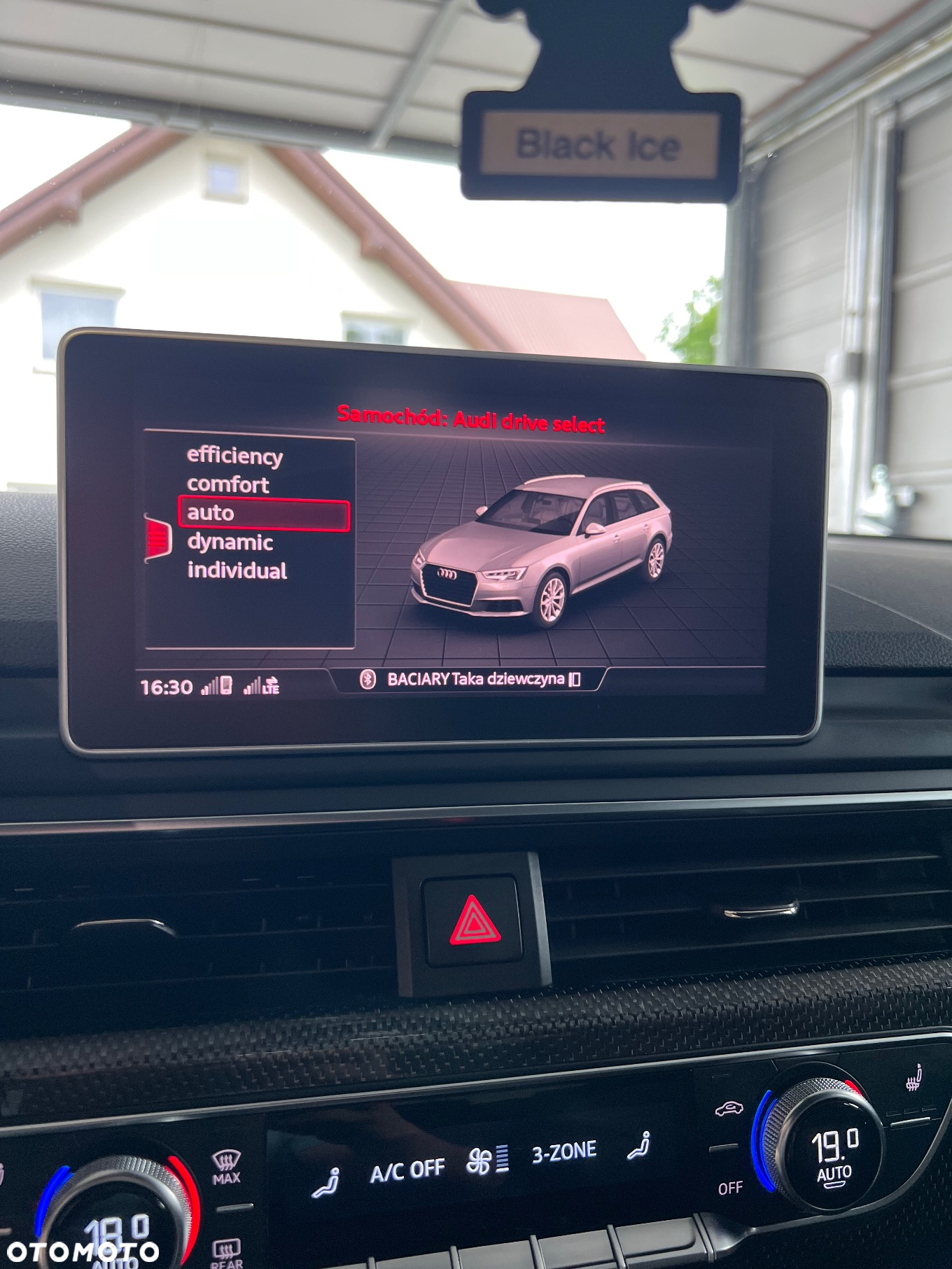 Audi A4 Avant 40 TDI quattro S tronic S line - 39