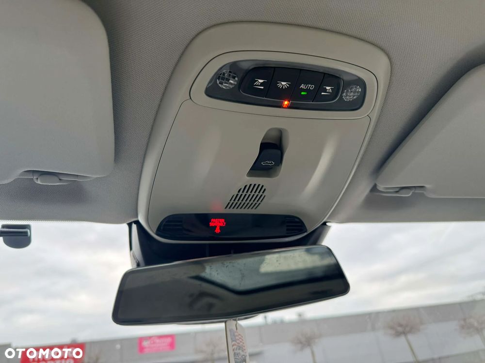 Volvo V40 D3 Ocean Race - 13