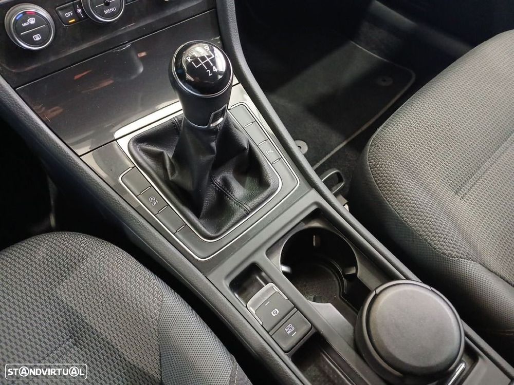 VW Golf 1.6 TDI Stream - 32