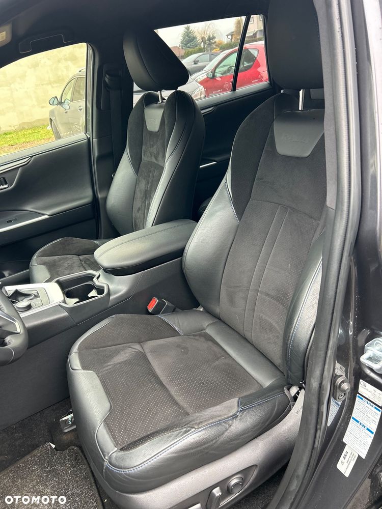 Toyota RAV4 Hybrid Platinum 4x4 - 14