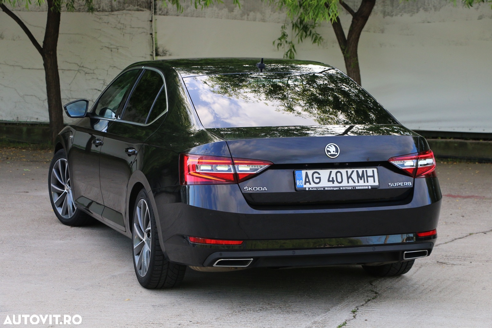 Skoda Superb 2.0 TDI DSG Laurin & Klement - 18
