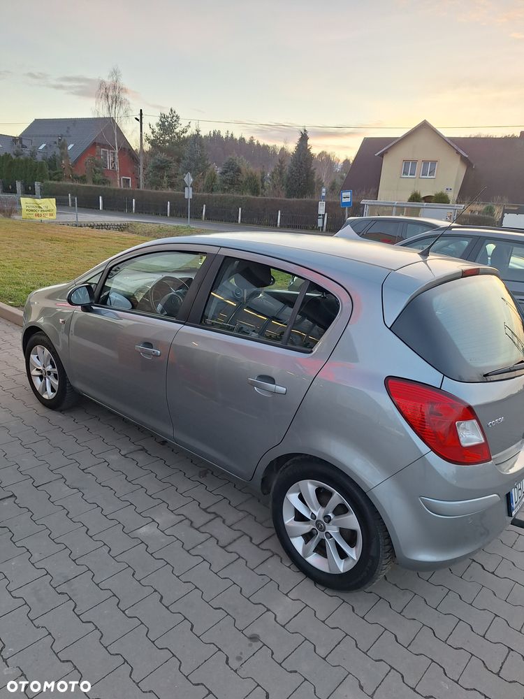 Opel Corsa - 1