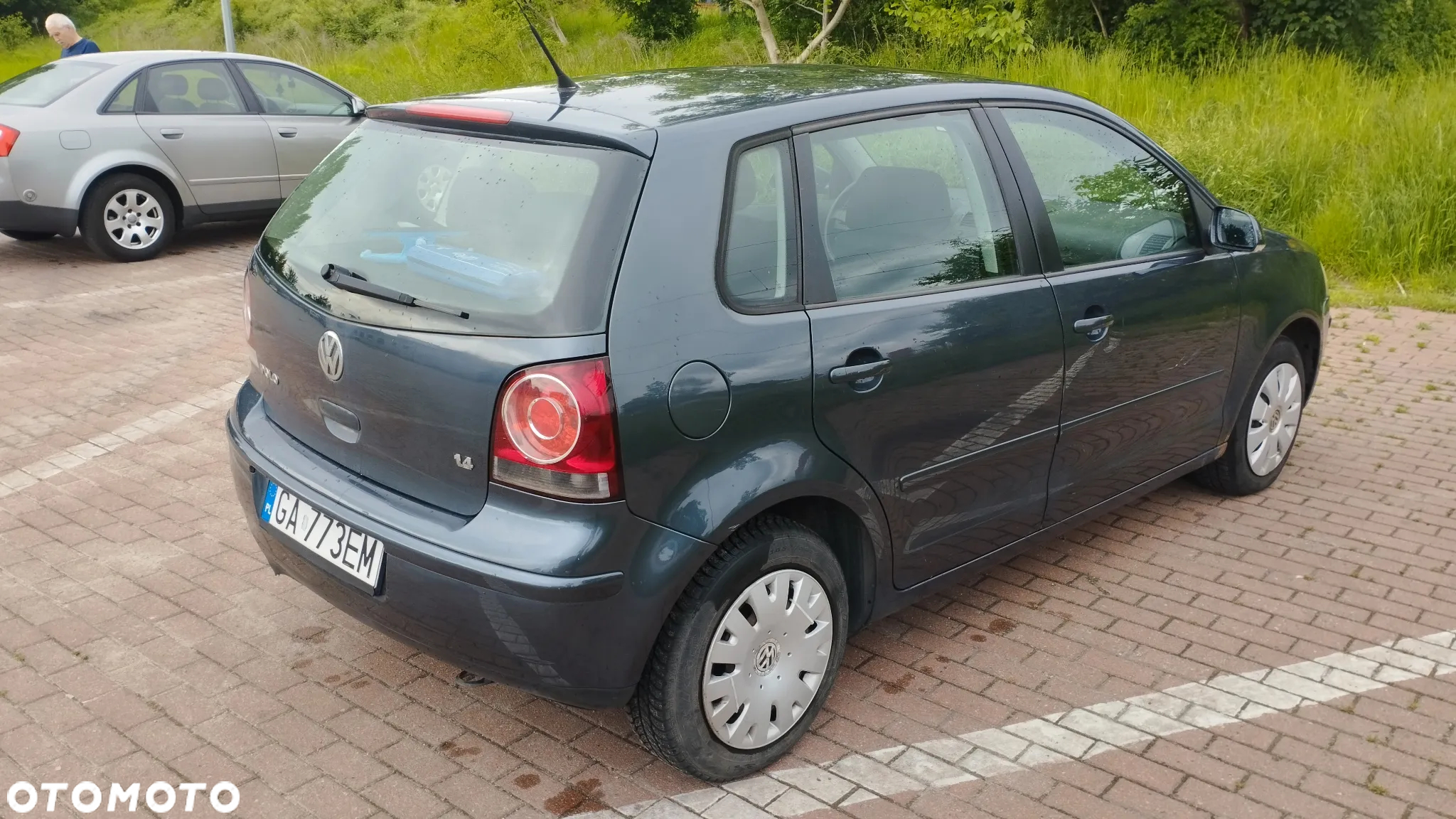 Volkswagen Polo 1.4 16V Comfortline - 2