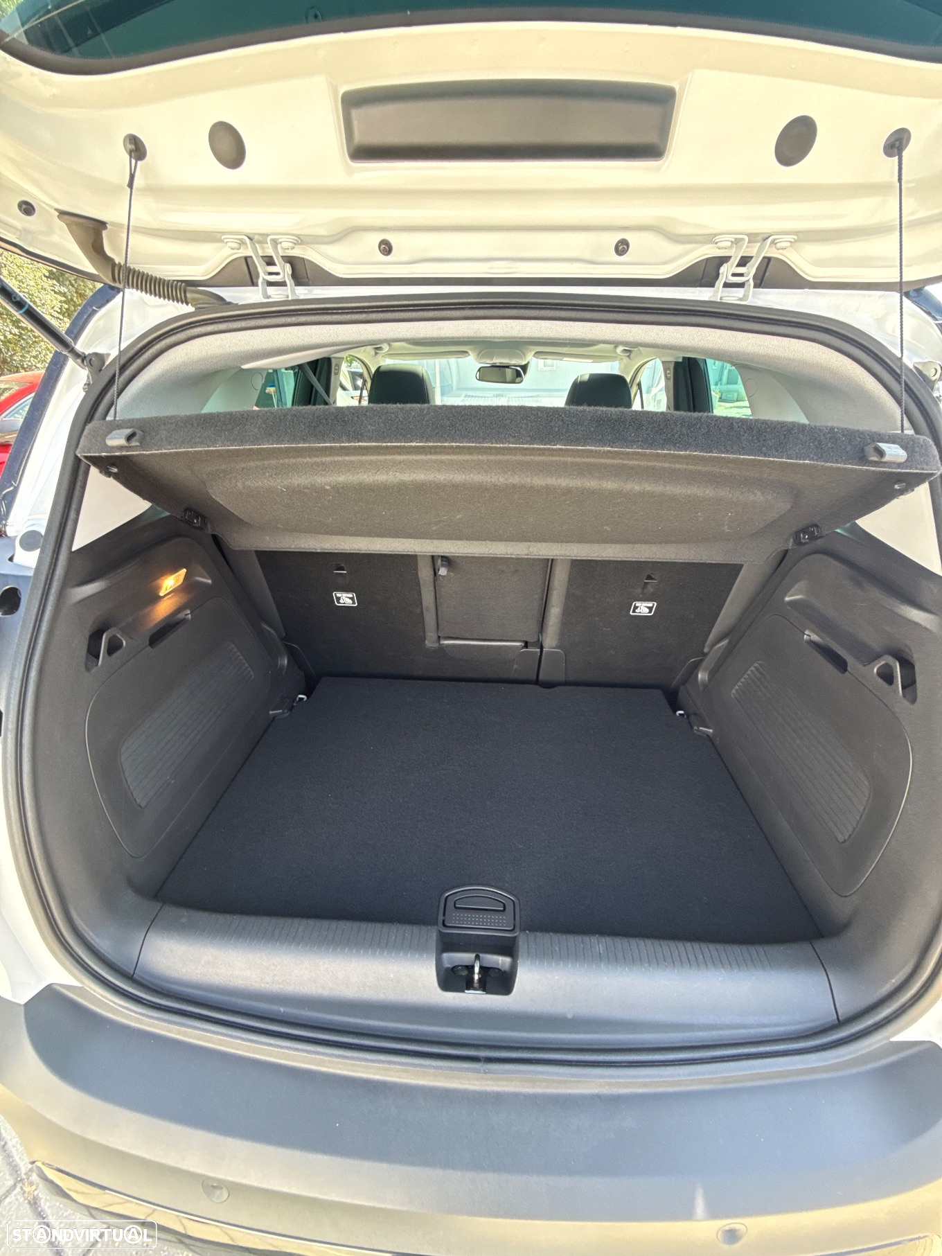 Opel Crossland X 1.2 T Ultimate - 23