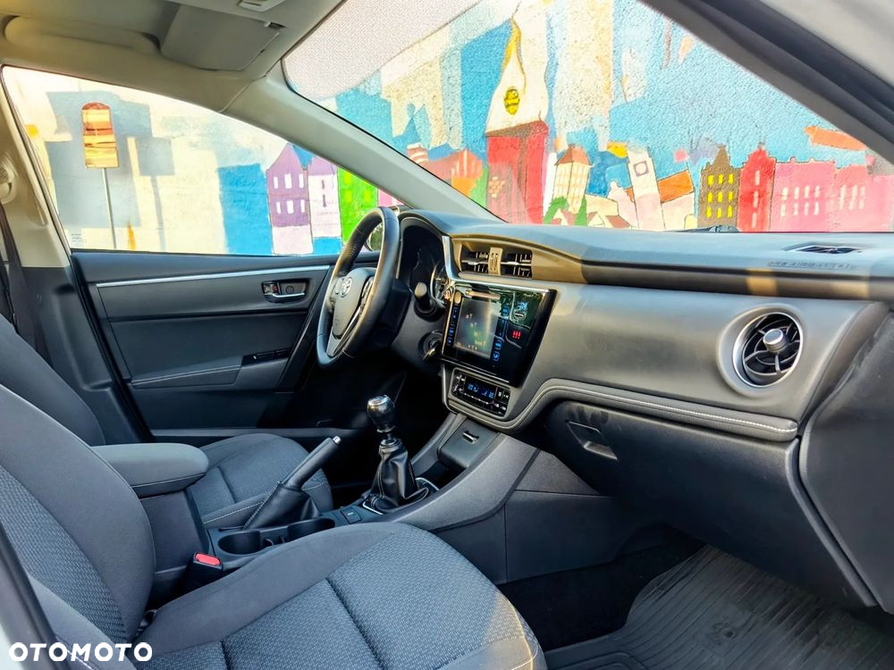 Toyota Corolla 1.6 Comfort - 10