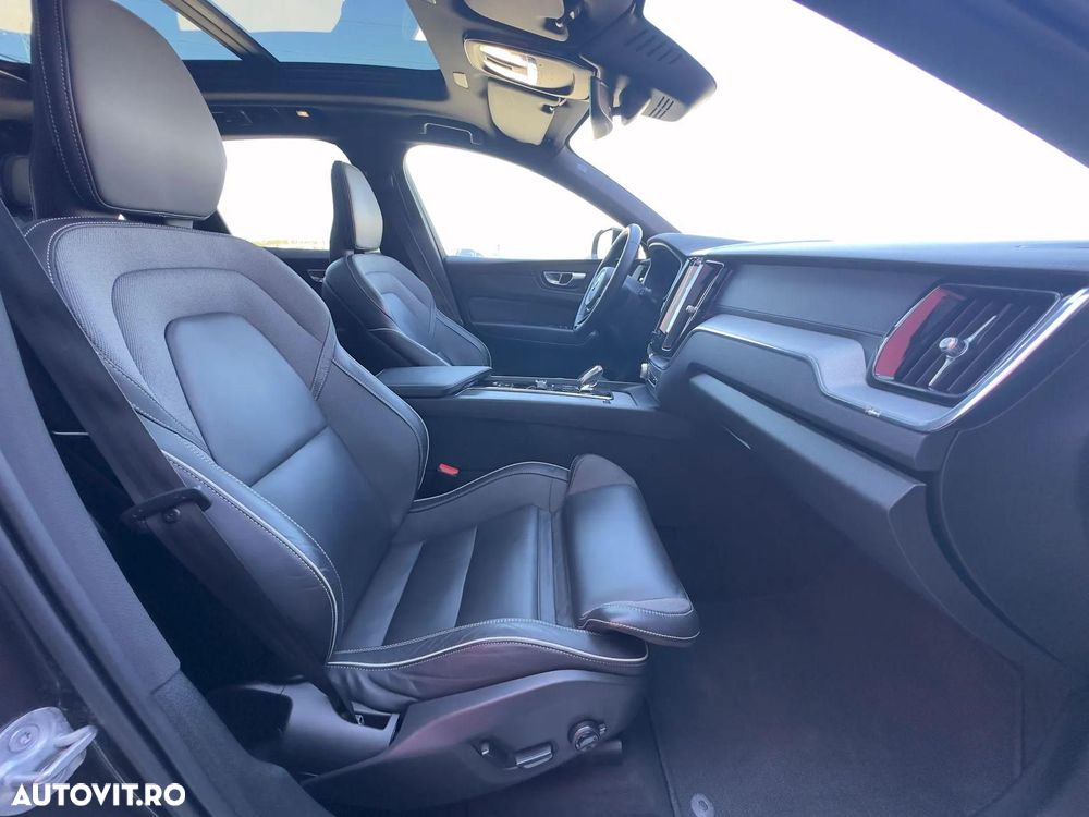 Volvo XC 60 T6 AWD Recharge Plus Dark - 22