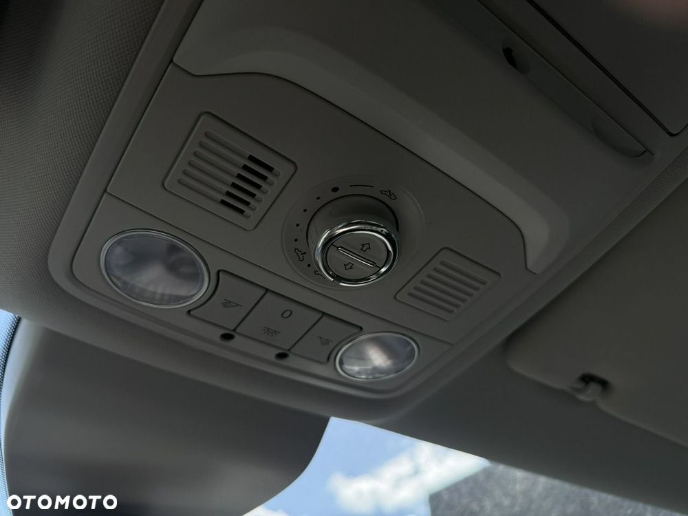 Volkswagen Sharan - 17