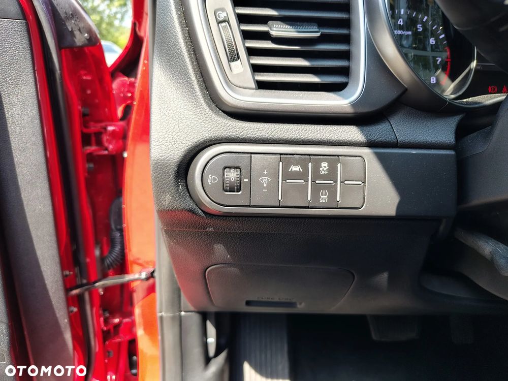 Kia Ceed 1.5 T-GDI M DCT - 8