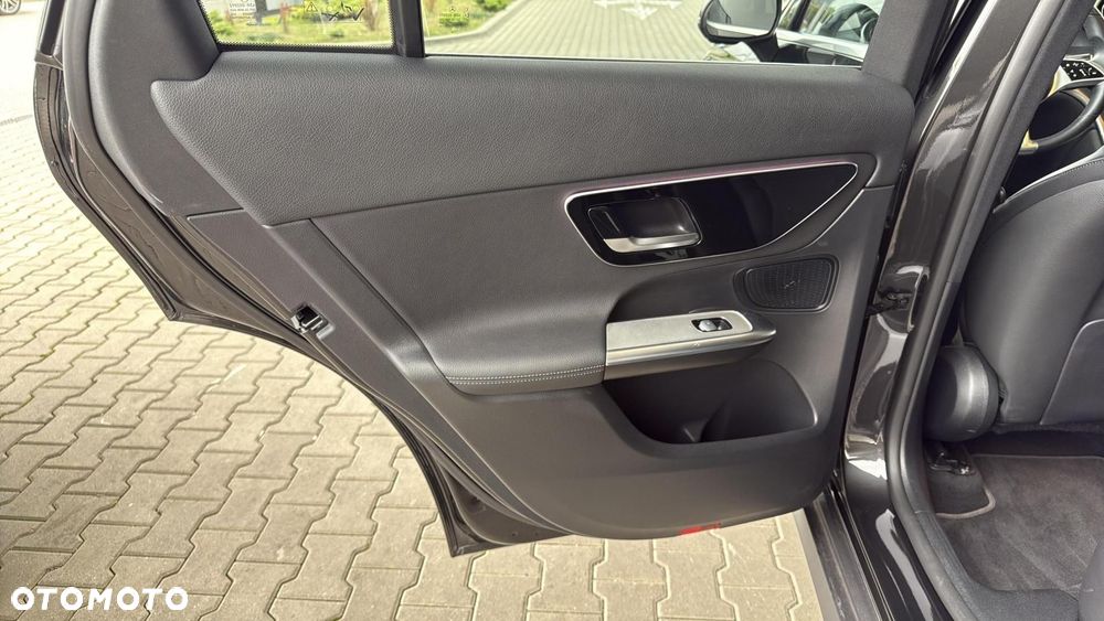 Mercedes-Benz GLC - 13