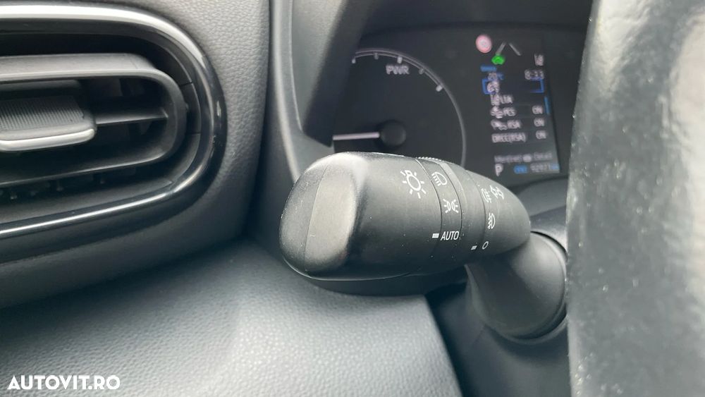 Toyota Yaris 1.5 VVT-i HSD Active - 16